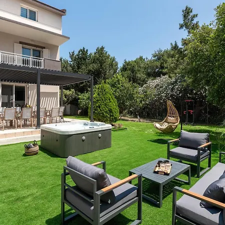 Vila Diverso Koskinou (Rhodes)